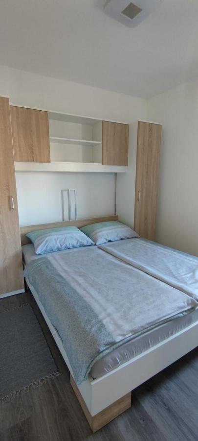 Apartman Lynx On Lake Sabljaci أوغولين المظهر الخارجي الصورة